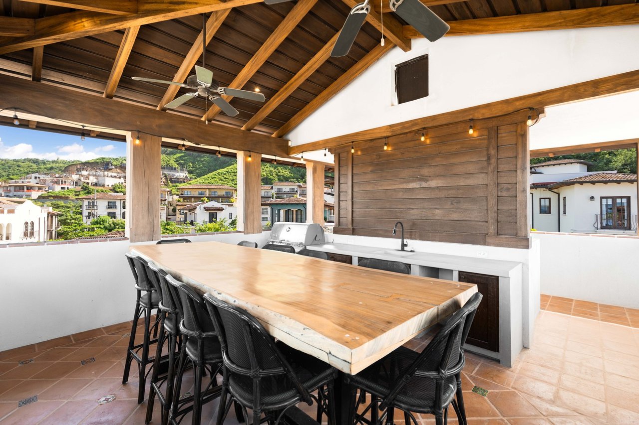 Refined Beach Colonial Residence, Flamingo, Guanacaste