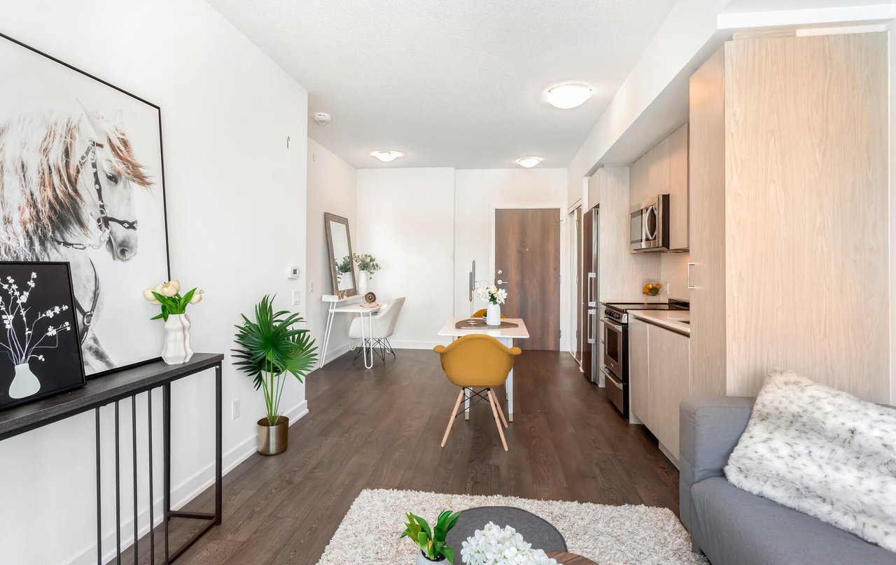 251 Manitoba St Unit: 1611