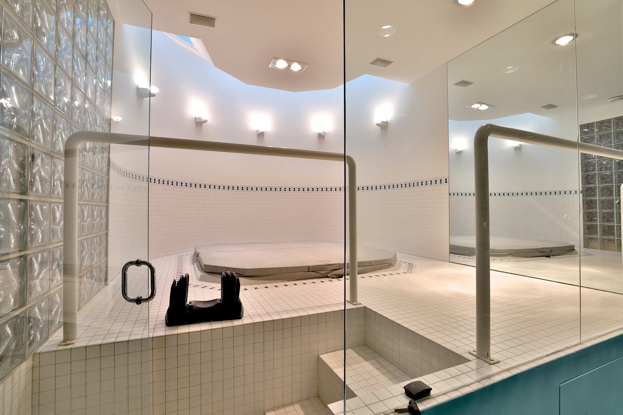 Iconic Bridle Path Estate