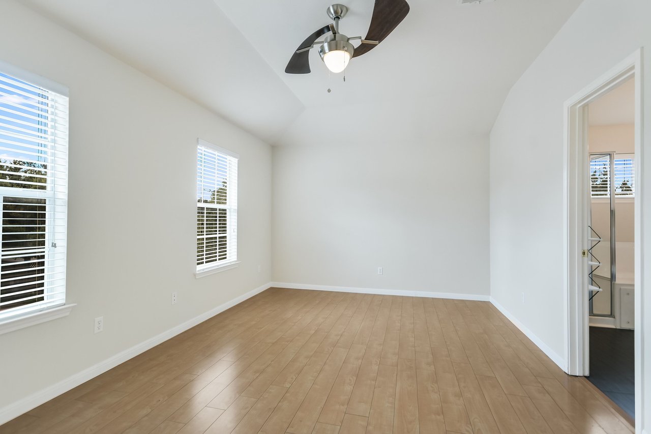 1900 Scofield Ridge Pkwy #701