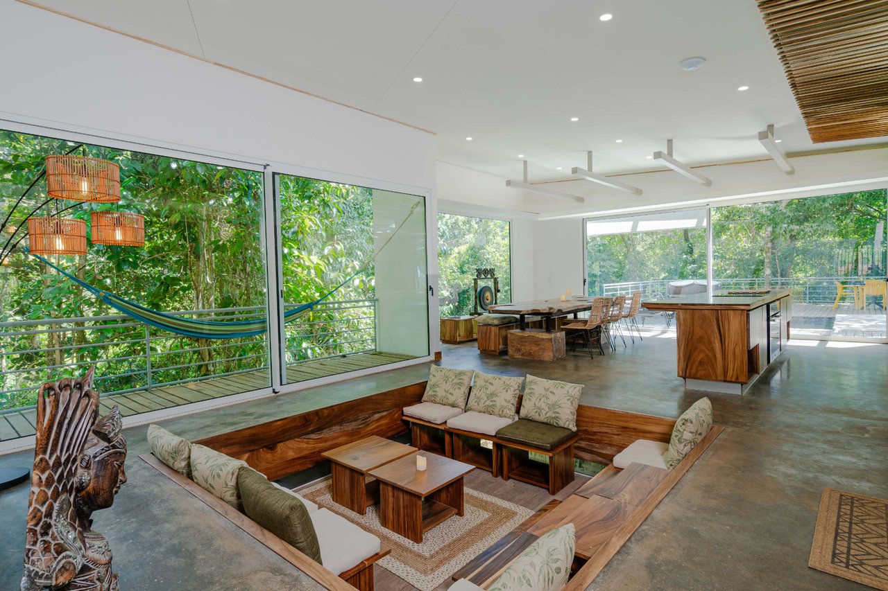 Modern Tropical Jungle Villa, Manuel Antonio, Puntarenas