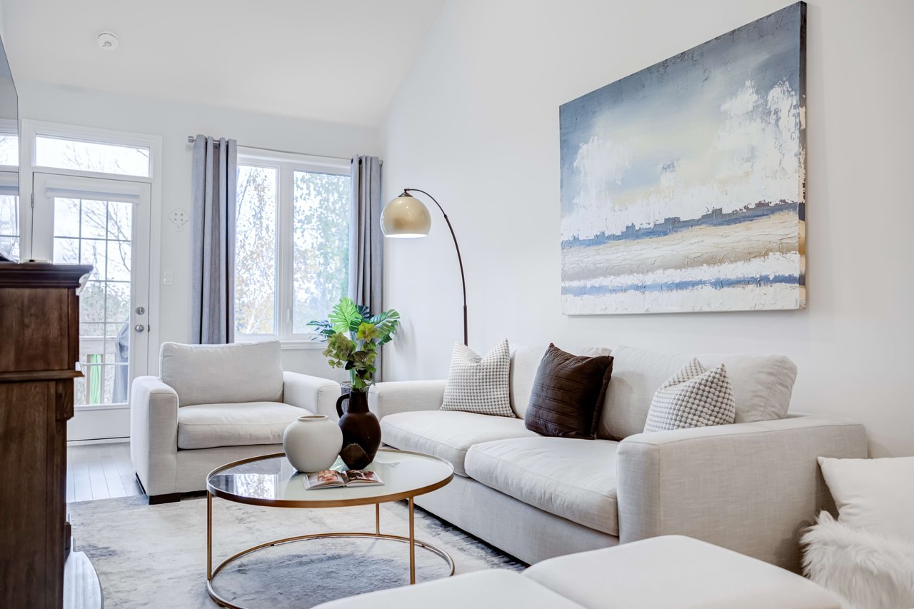 6 Dreamland Lane