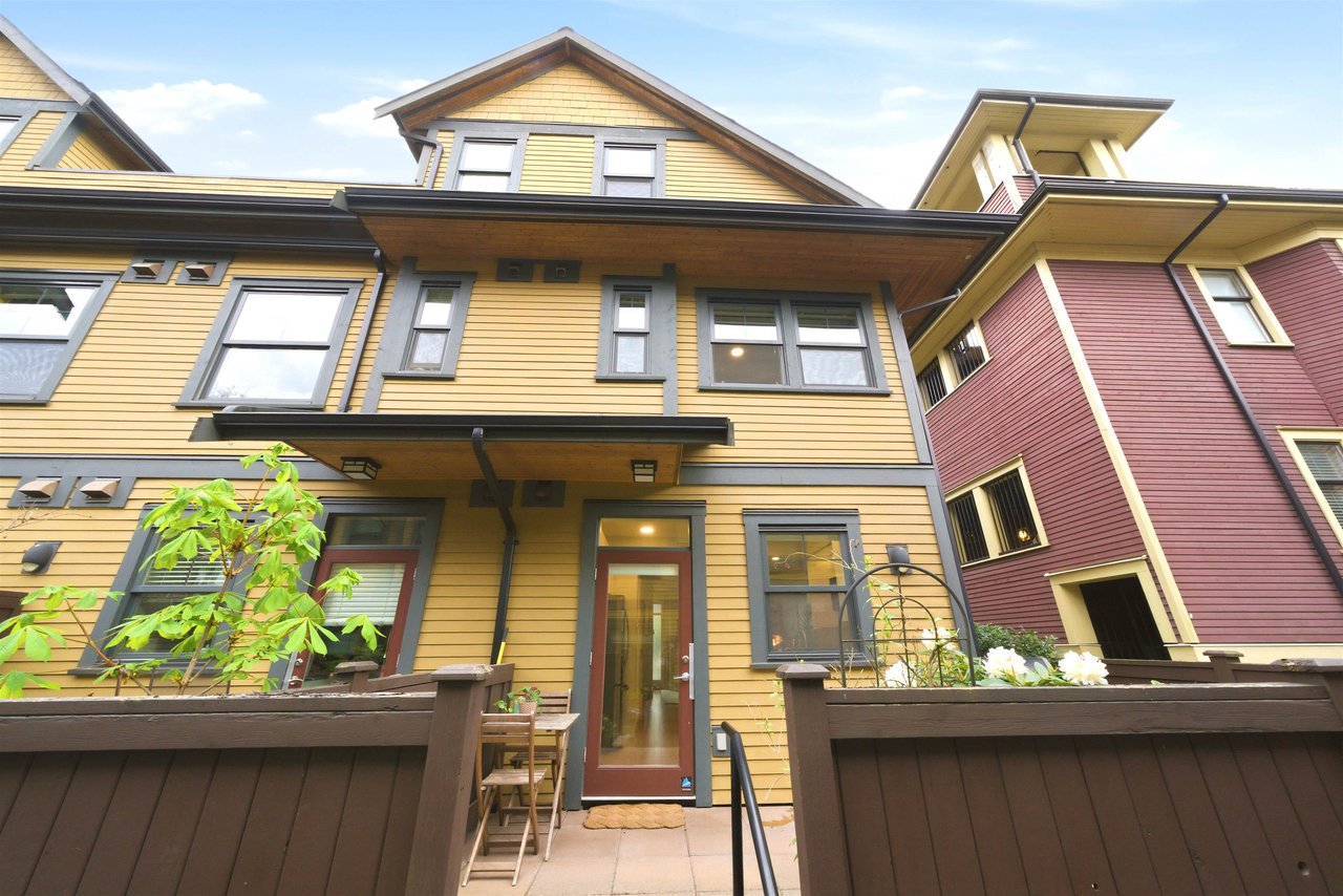 1837 Charles St