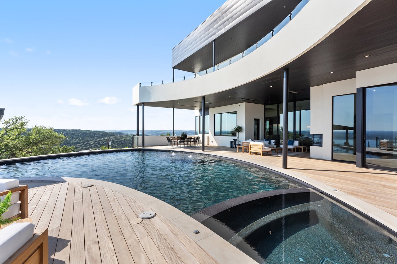 6809 Oasis Pass