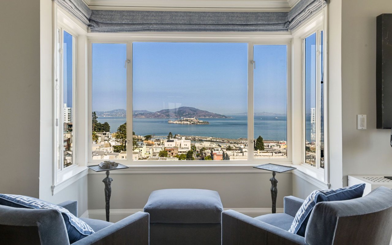  Prestigious Half Floor Apartment on Russian Hill