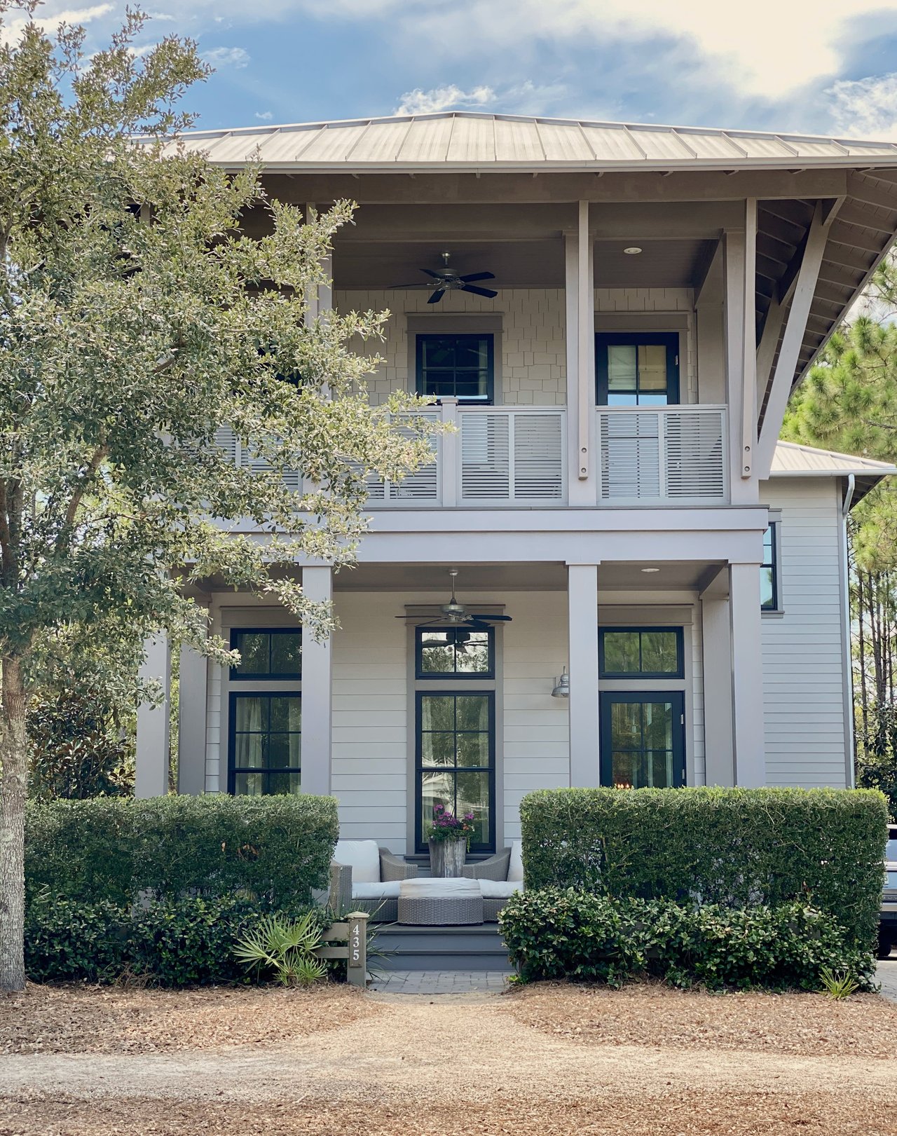 435 W Lake Forest Drive