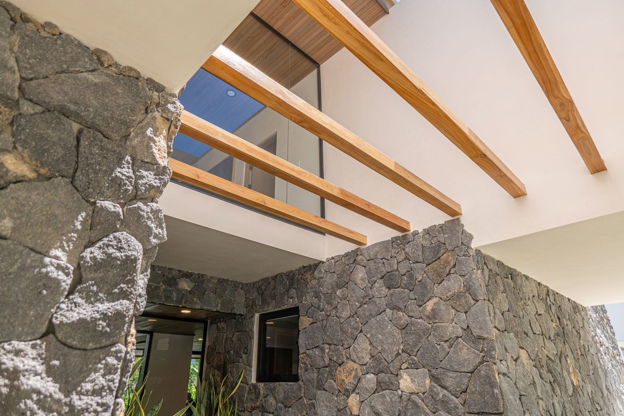 Tropical Modern Coastal Estate, Los Suenos, Puntarenas