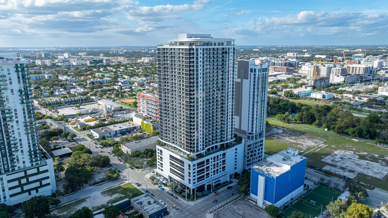 Luxury Reastaurant in Miami