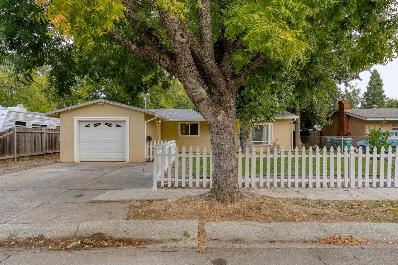 3209 Sharon Ave