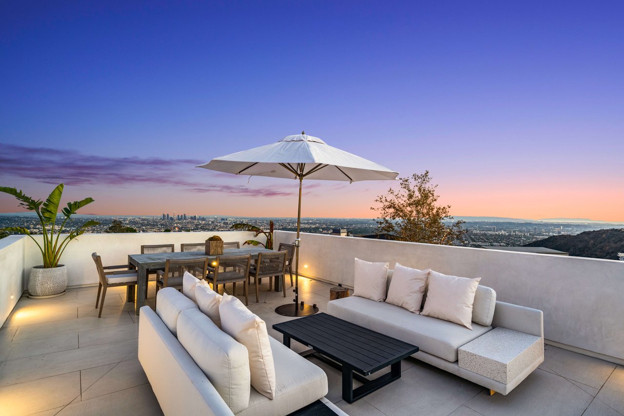 The Apex HH | 7115 Macapa Drive