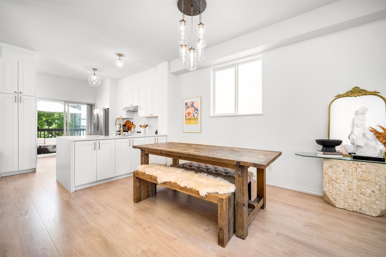 17-8385 Delsom Wy
