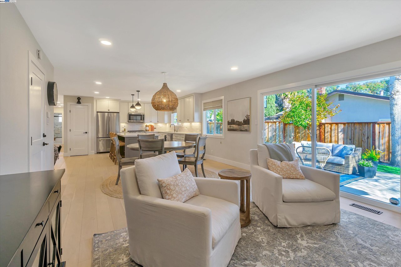 926 Amhurst Ct