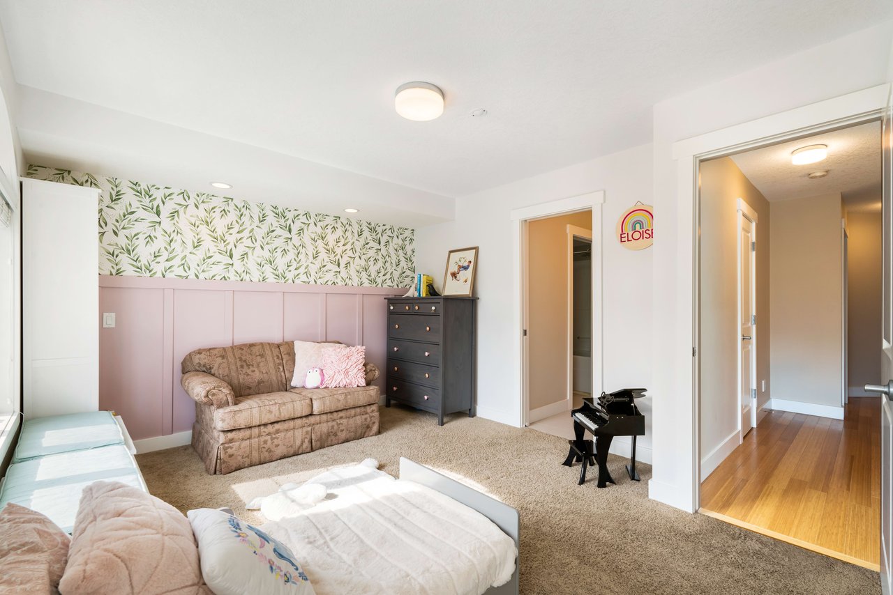 2020 27 Avenue SW Unit: 1