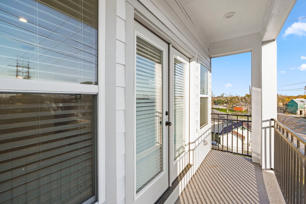 balcony at Eastwood Estates