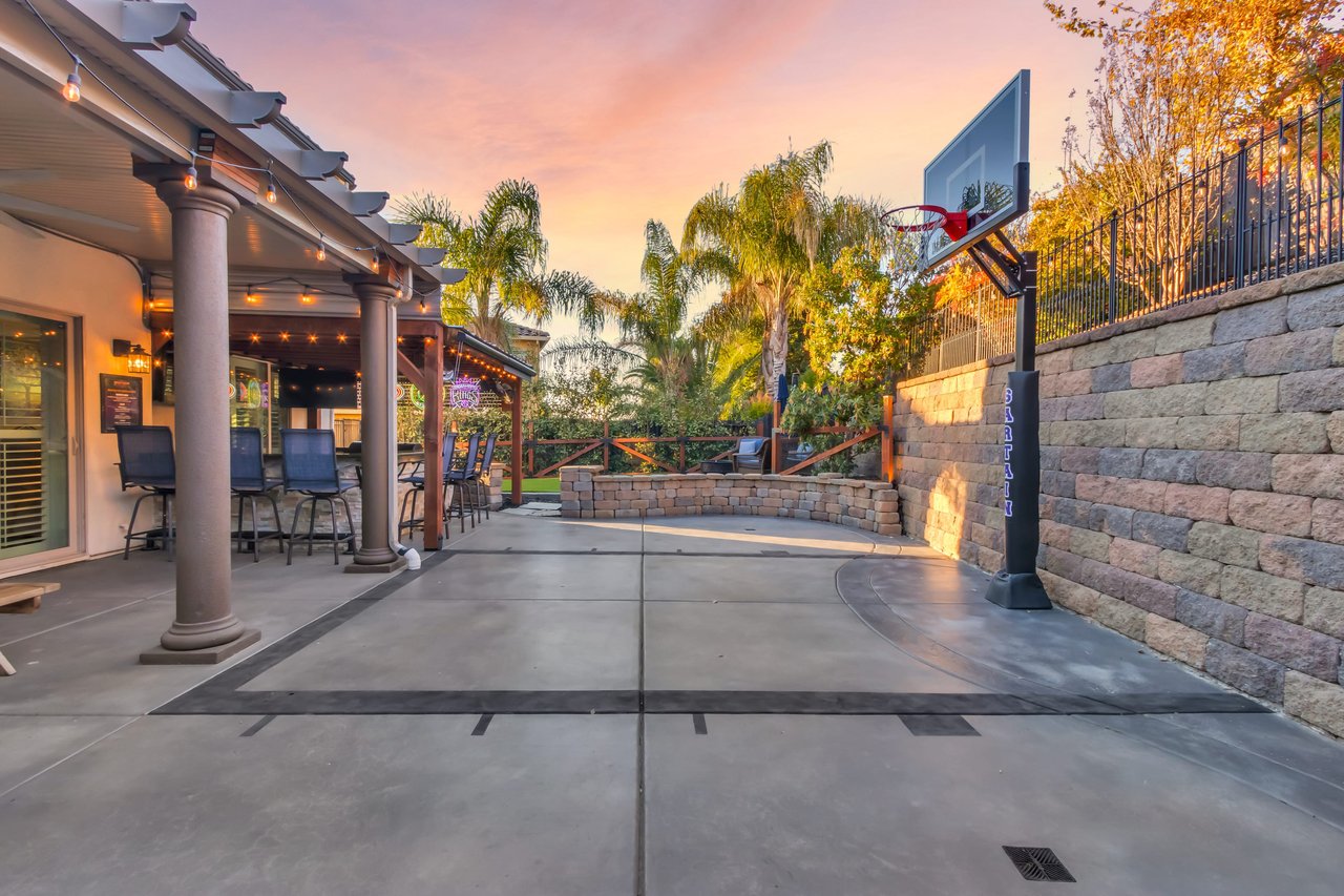 3123 Acorn Glen Way