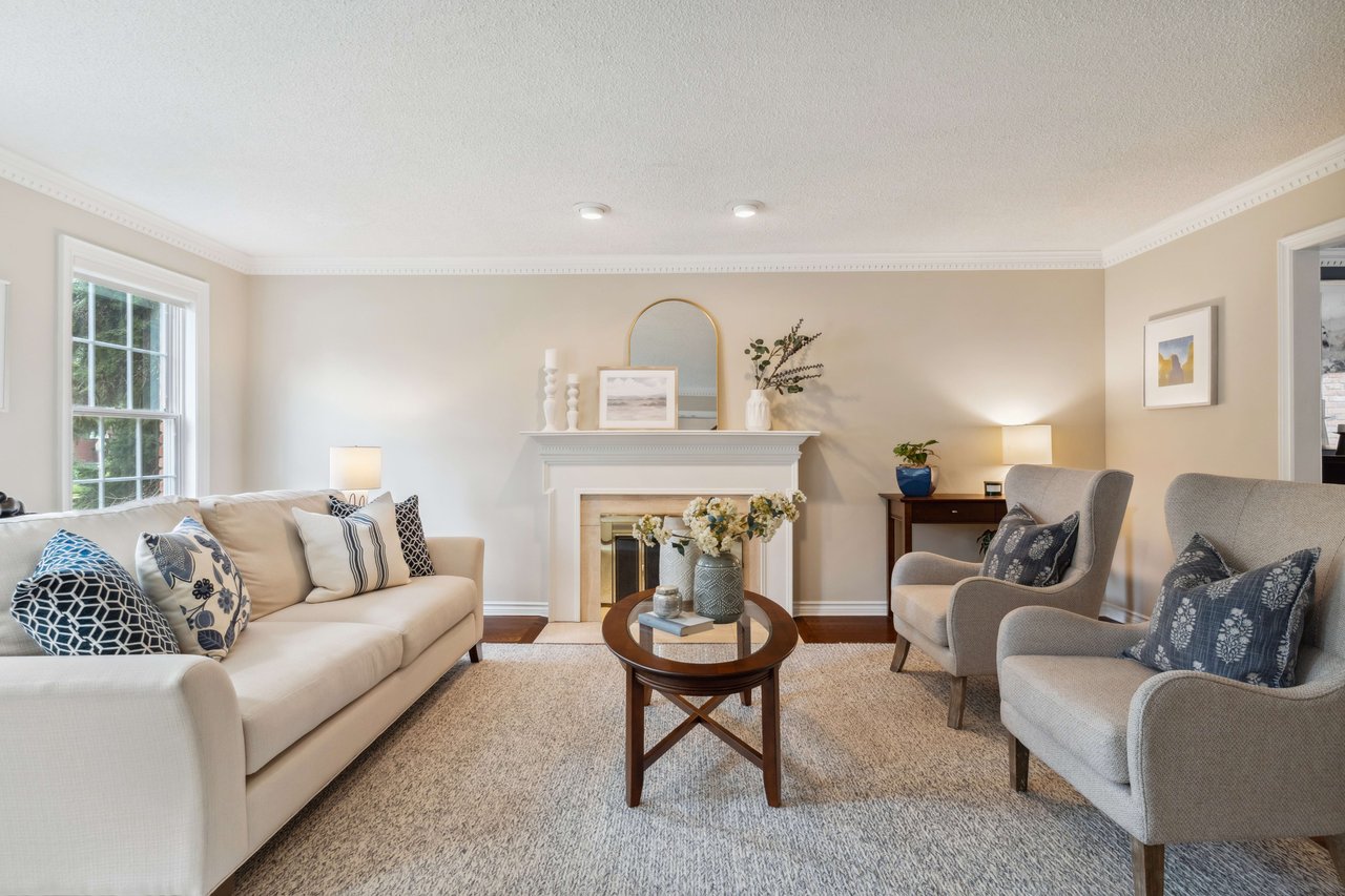 Elegant Living in Glen Abbey