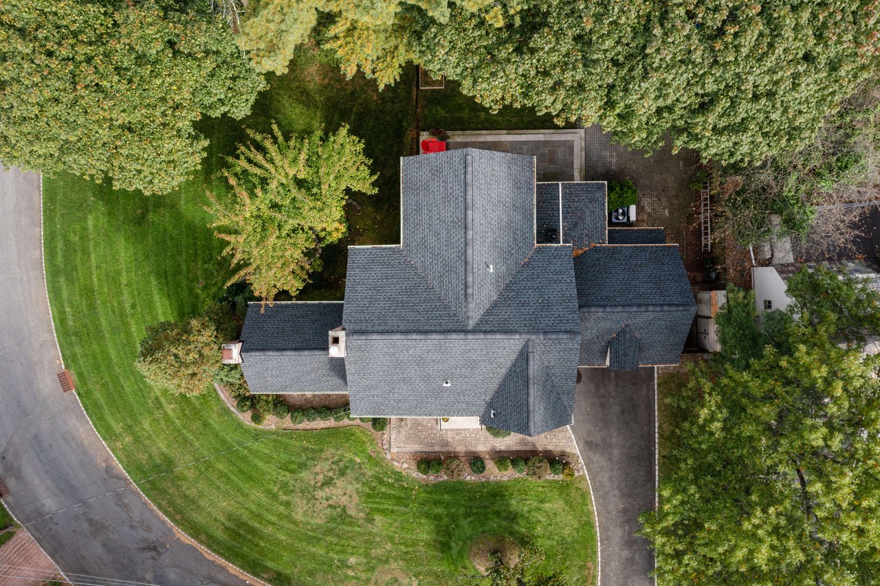 53 Colonial Way