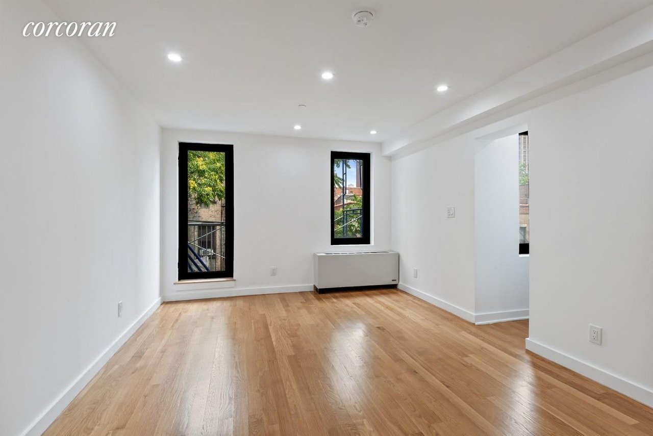 215 E 81ST Street Unit: 4F