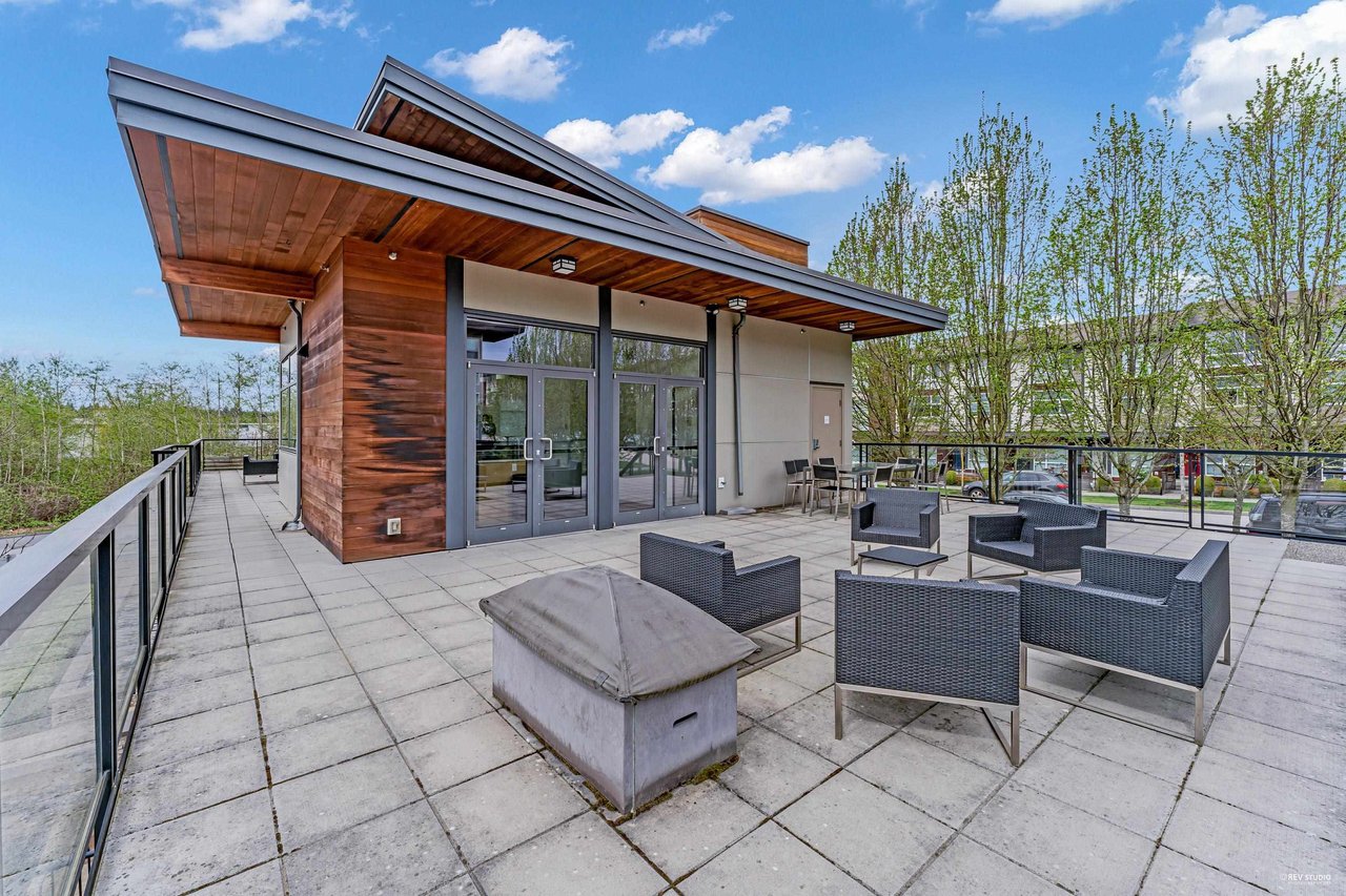 215-2228 162 St