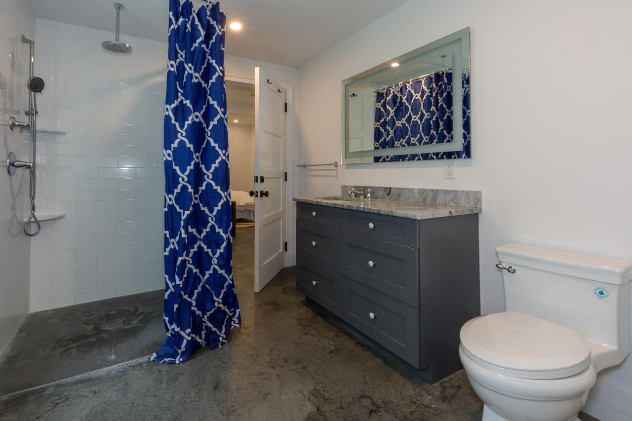 33.5 Vesper Ln