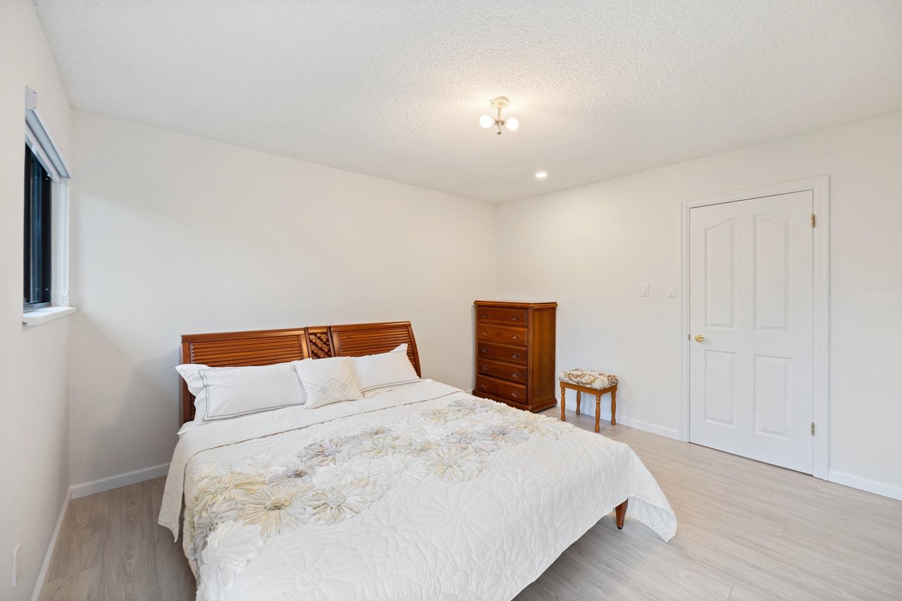 4681 Fernglen Pl