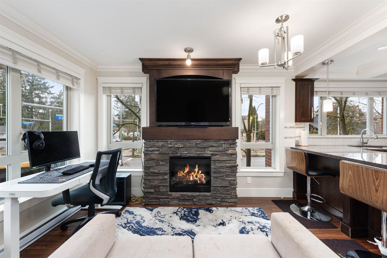212-2175 Fraser Ave