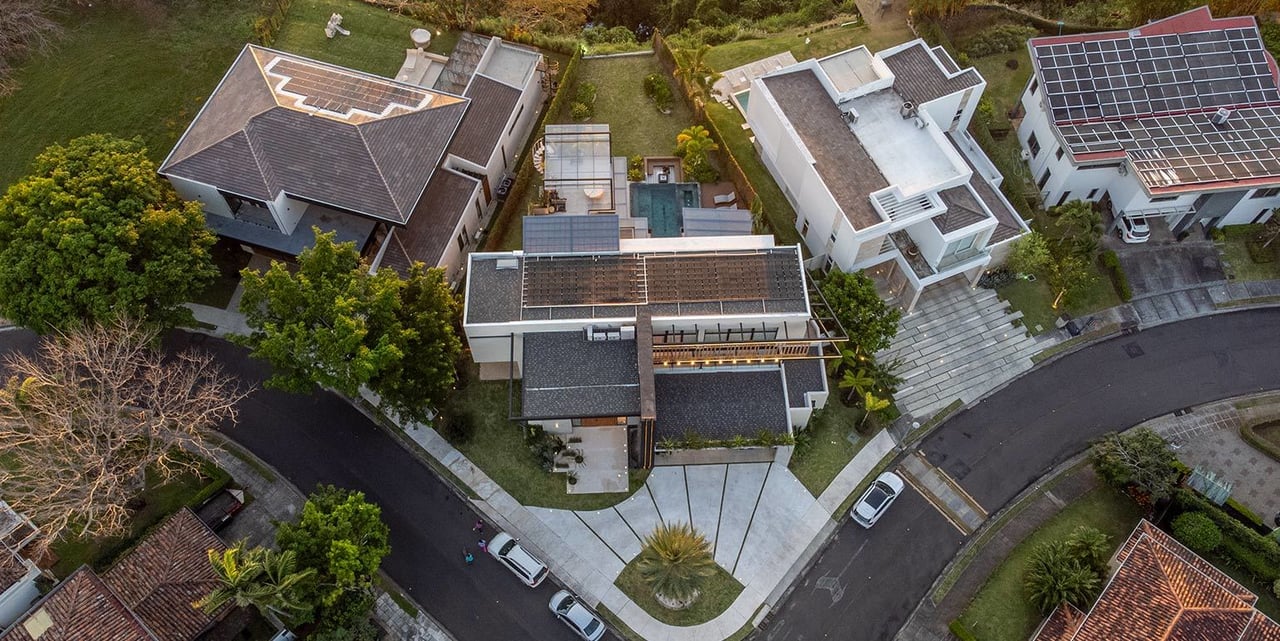 Contemporary Tropical Golf Estate, Santa Ana, San Jose