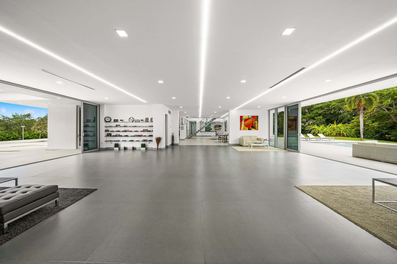 September 2024 | Explore This $24 Million 4-Acre Contemporary Estate in Southwest Ranches