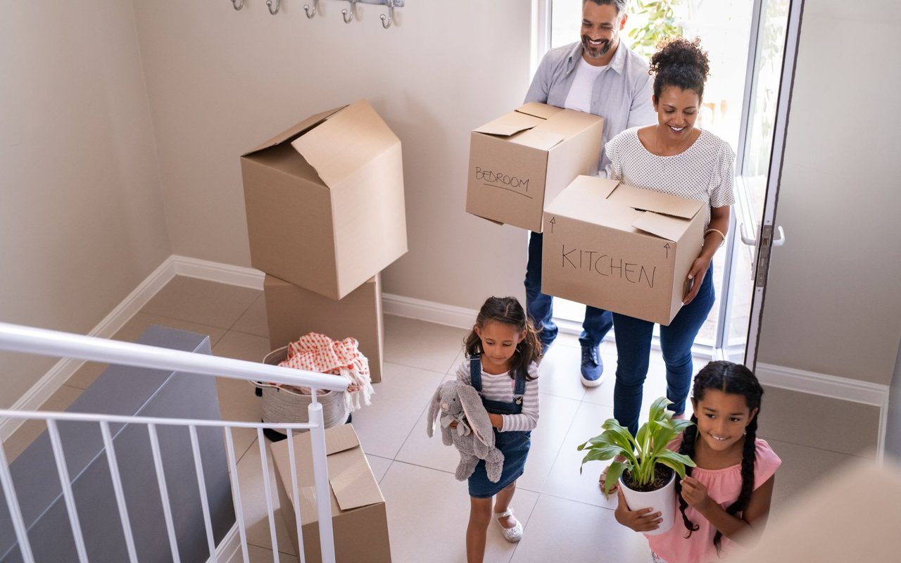 Navigating the Homebuying Journey: Top 10 Tips for First-Time Homebuyers