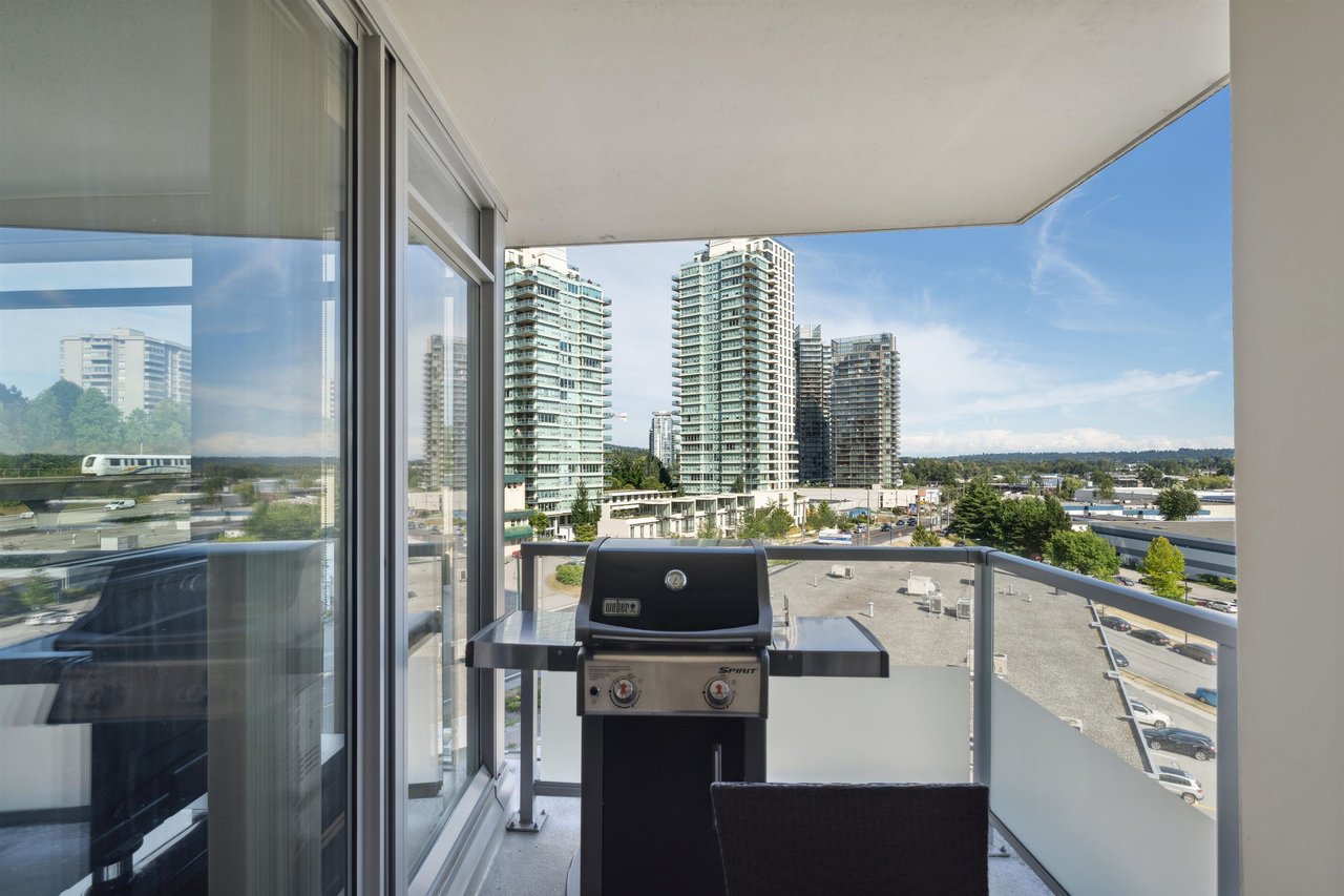 706-2133 Douglas Rd