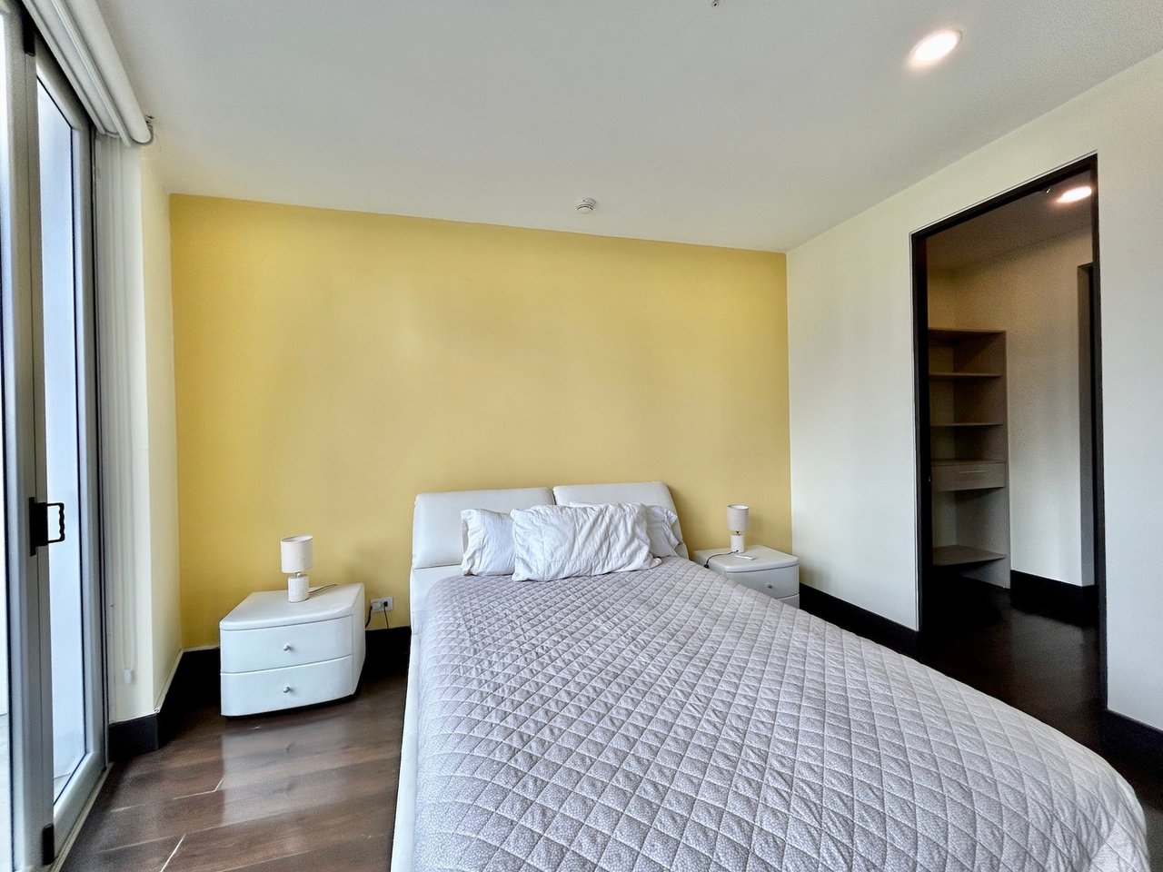 Modern Wrap Around Balcony Condo, Sabana and Rohrmoser, San Jose