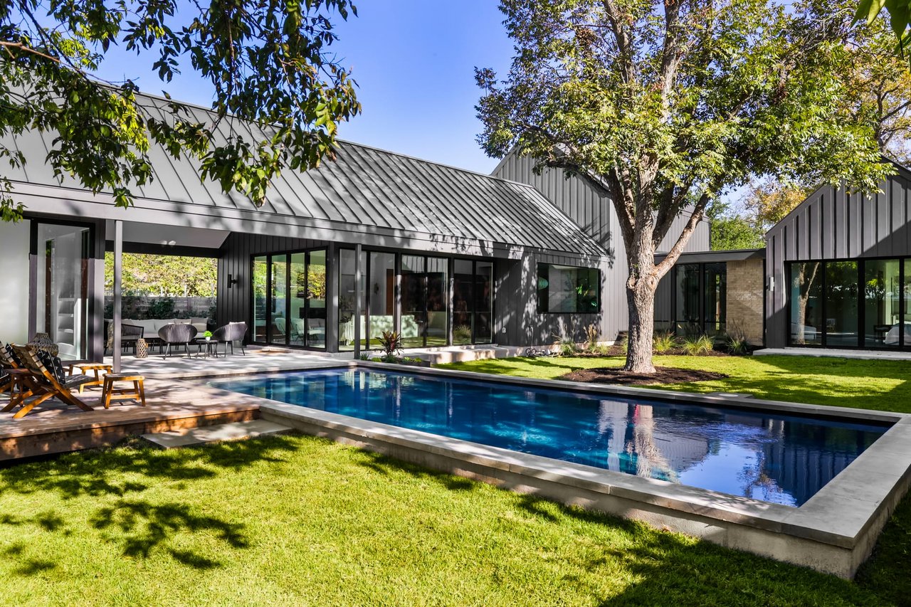 CRESTVIEW MODERN