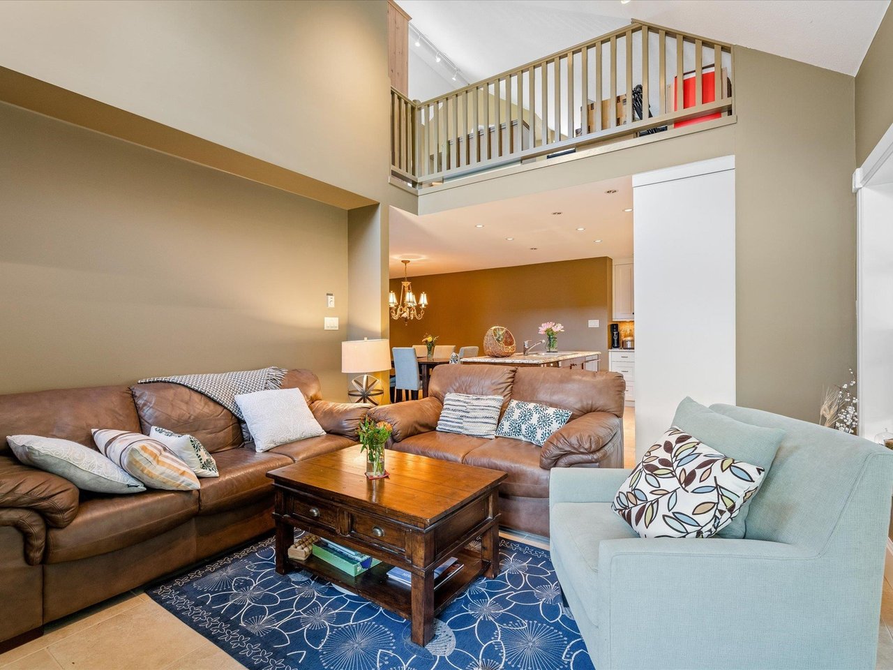 806-3050 Hillcrest Dr