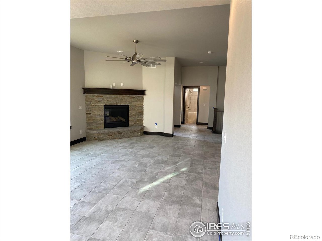 3711 Saguaro Dr