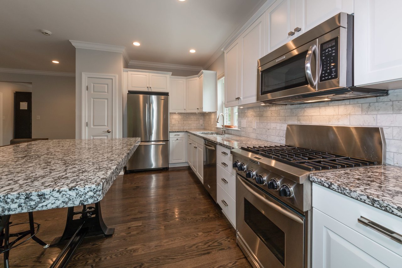 Fabulous Condo Alternative Just Steps From Heart of Clayton