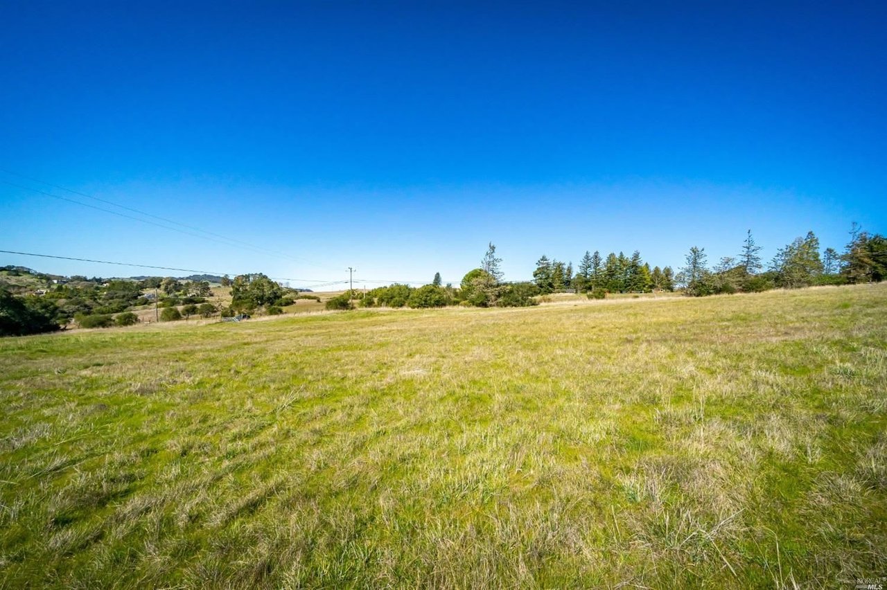 5289 Sonoma Mountain Rd