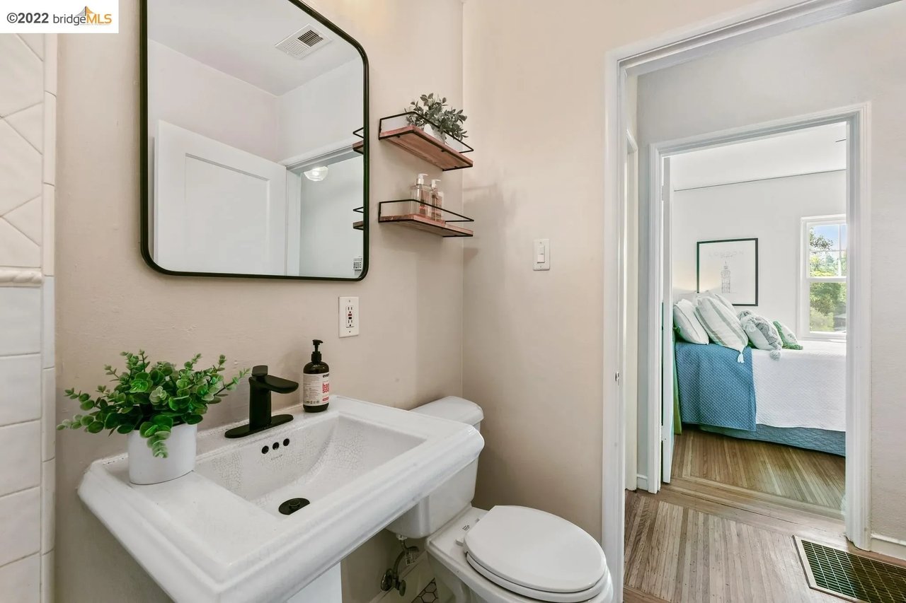 5673 Florence Ter