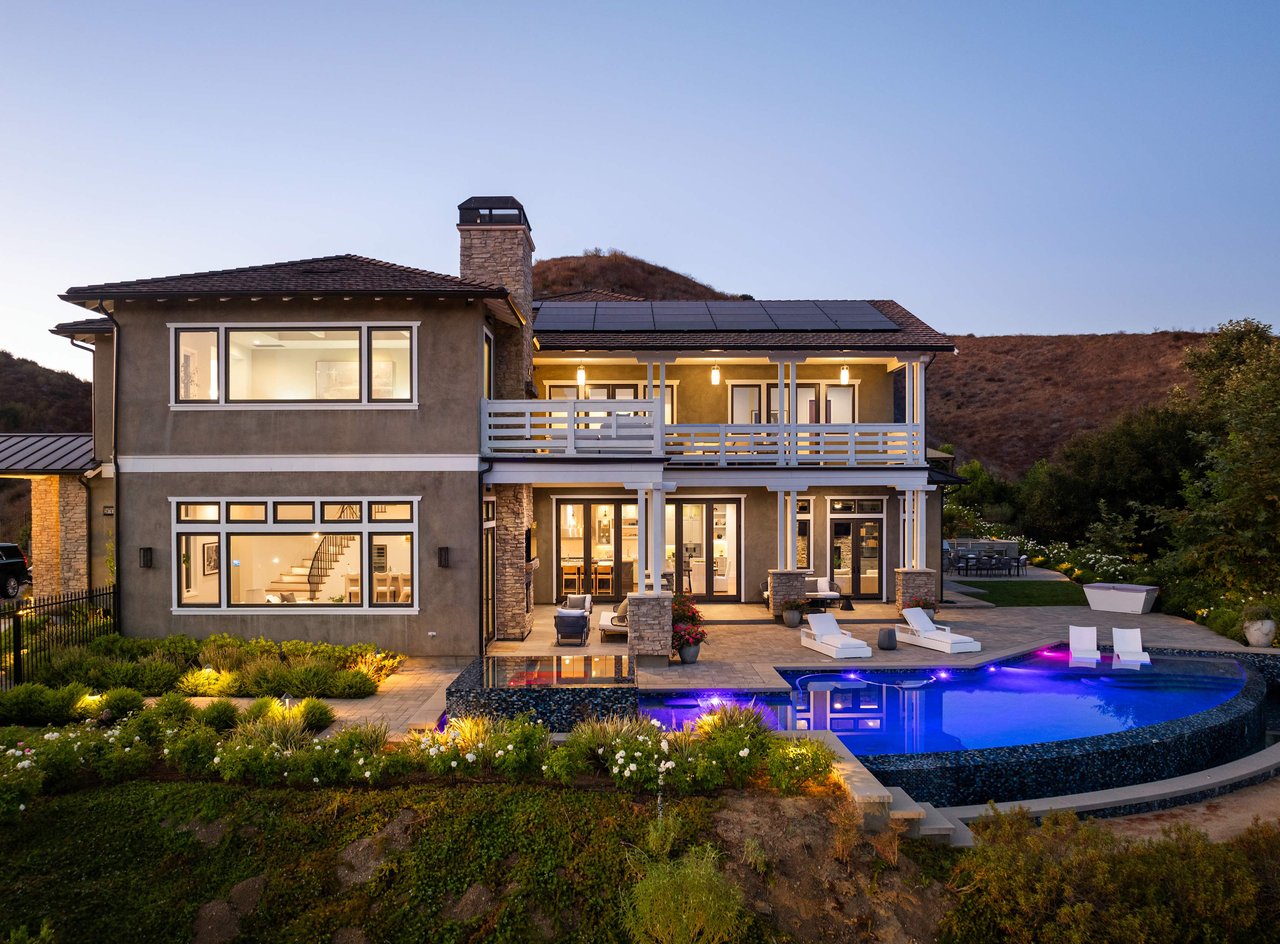 26767 Mulholland Hwy, Calabasas