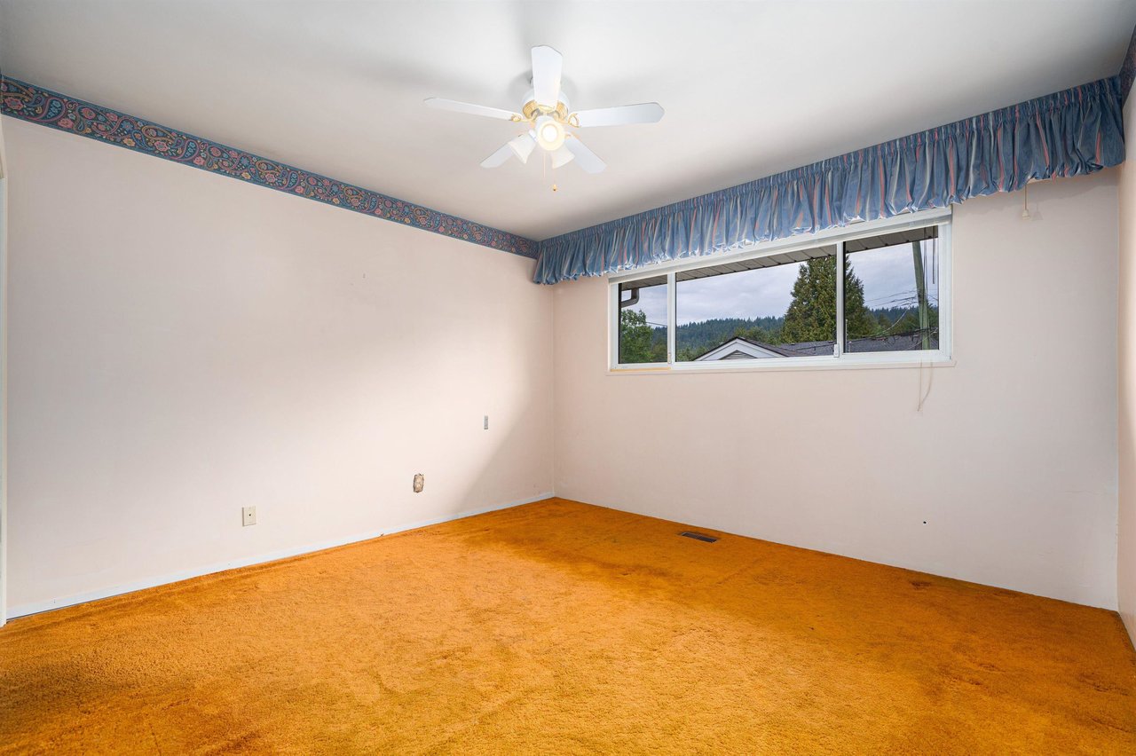 2915 Astor Dr
