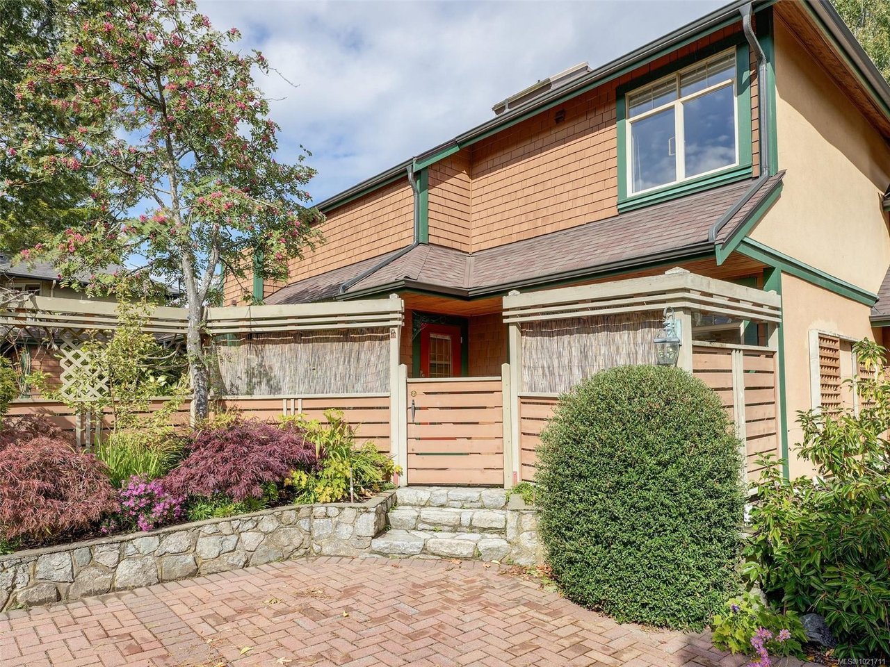 1-2573 Kilgary Pl