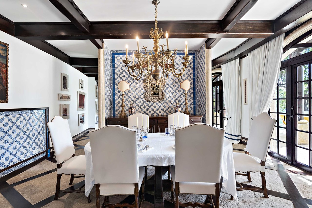 27 Cartagena | Unique Luxury Beachfront Home