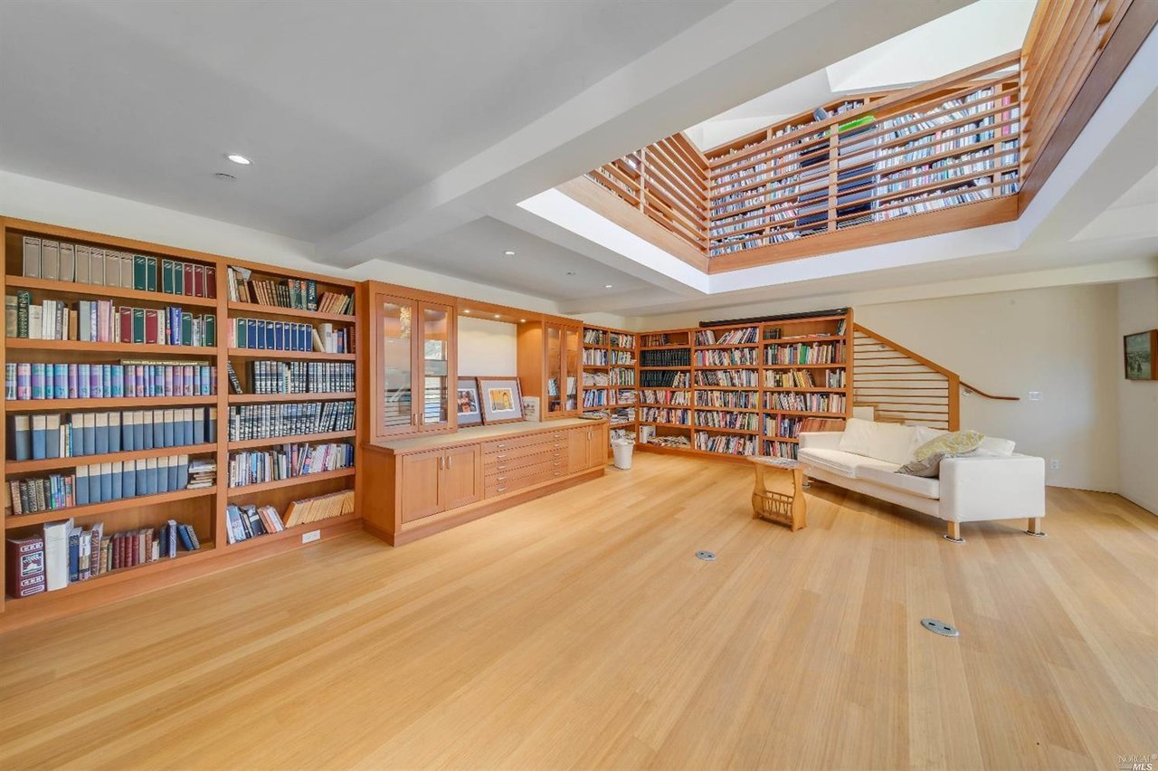 1100 Vly Frd Freestone Rd