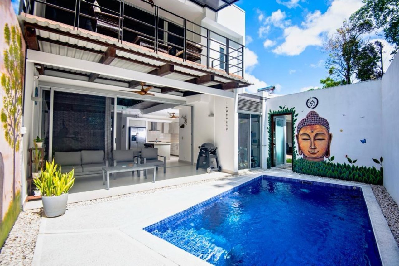 Modern Jungle Pool Villa, Jaco, Puntarenas
