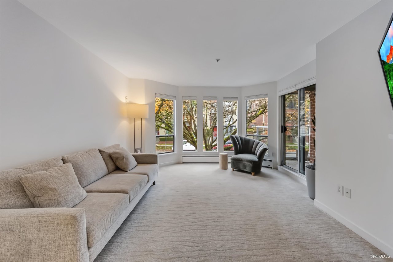 207-2288 W 12th Ave