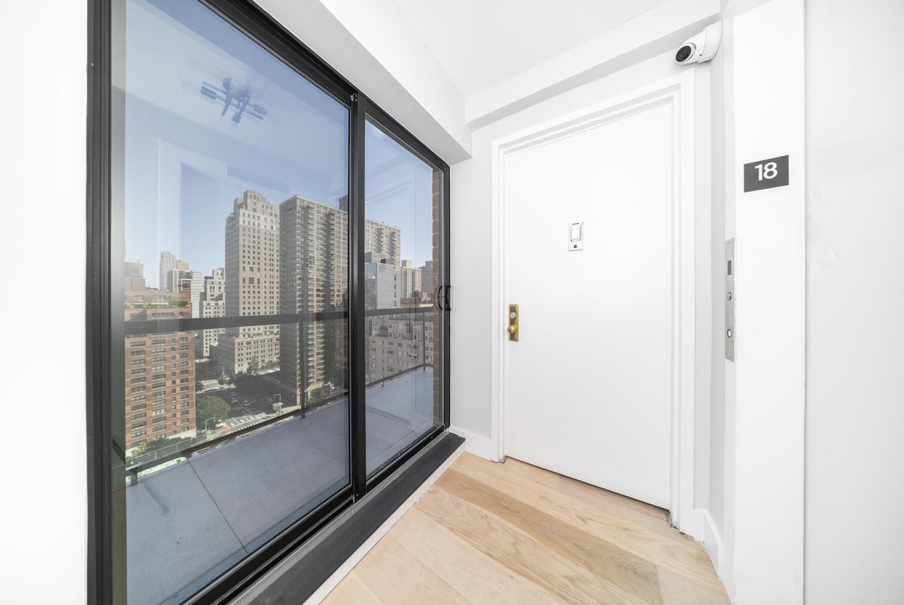 266 East 78th Street, Apt PH-1