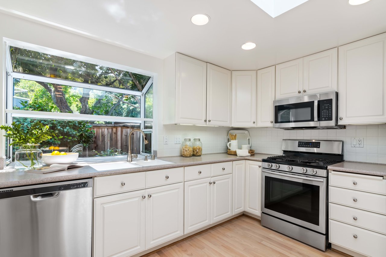863 Augusta Dr