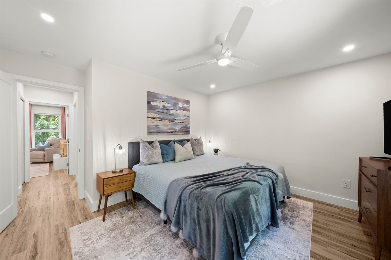 453 Carlsen Pl