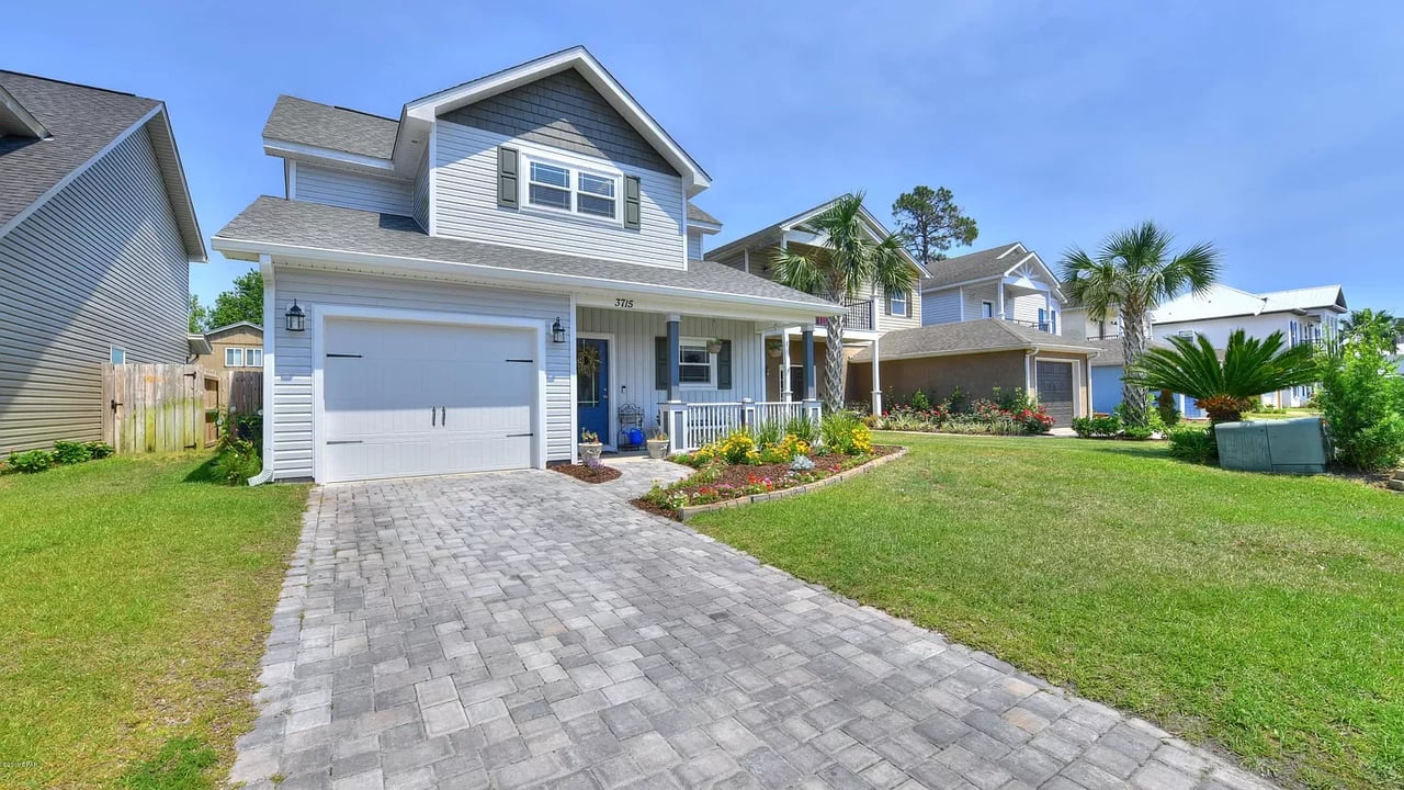 3715 Tiki Drive