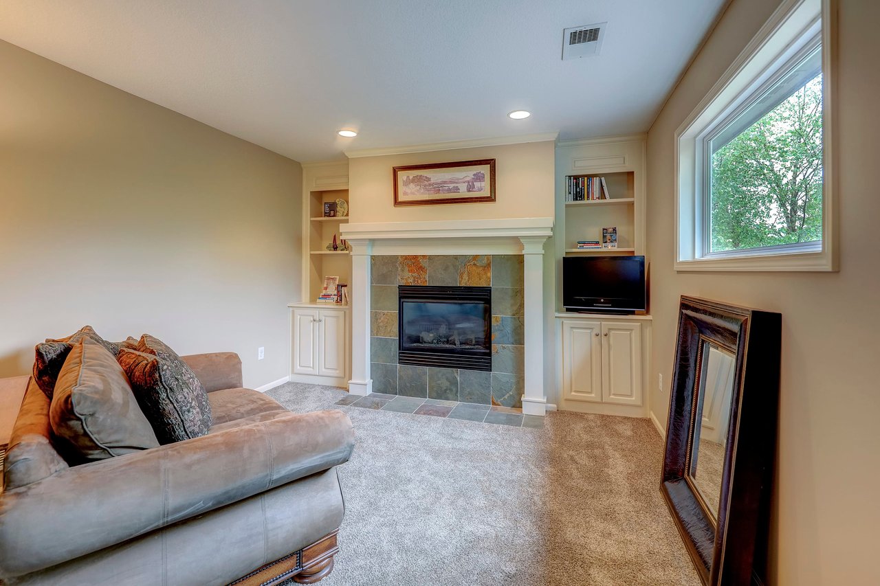 5514 W 147  Terrace