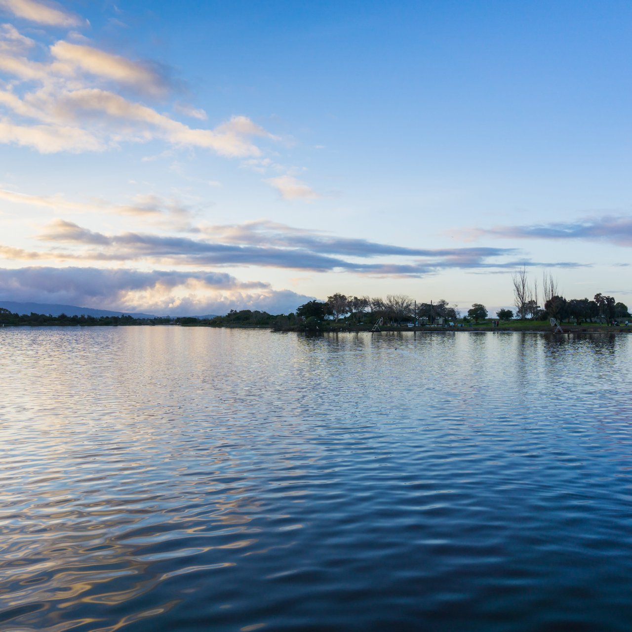 Photo of Shoreline Lake in Mountain View California